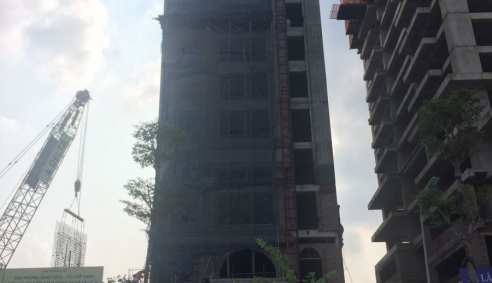 Công trình 107B Nguyễn Phong Sắc ngang nhiên xây dựng sai phép ?