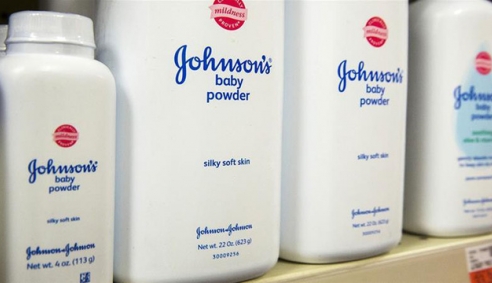 Johnson & Johnson lao đao vì giấu kín sự thật kinh hoàng về phấn rôm trẻ em