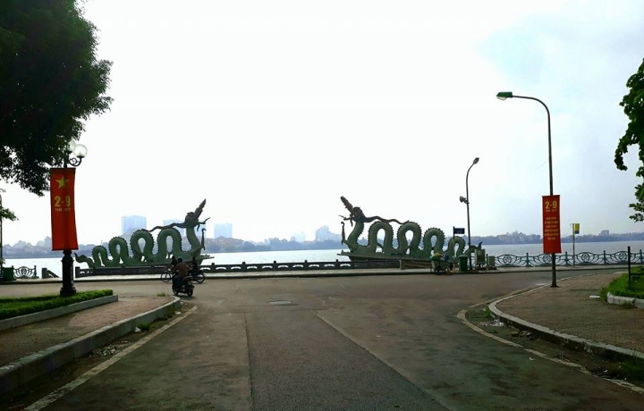 ha noi ngay nghi le 29 2 con rong