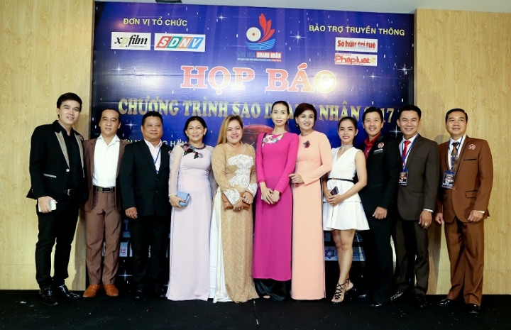hop bao sao doanh nhan 2017 9