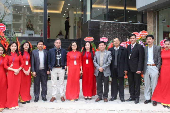 cong ty dai hung 12