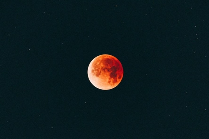 Moon_Cc0_Unsplash