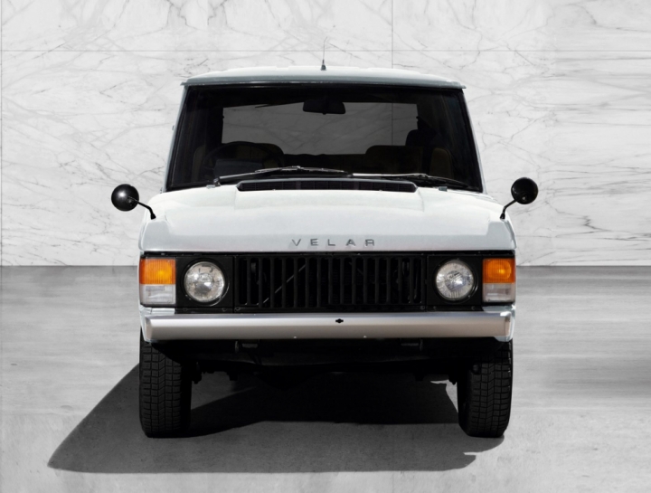 Range-rover-velar-car-of-