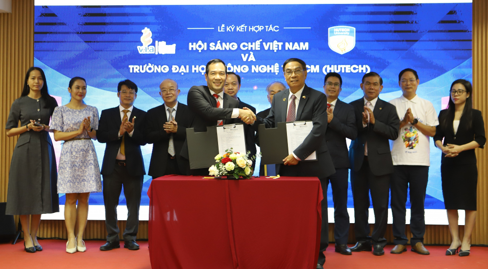 z7251390751885_7d184bb0749a9344e3cce87561d4eff9