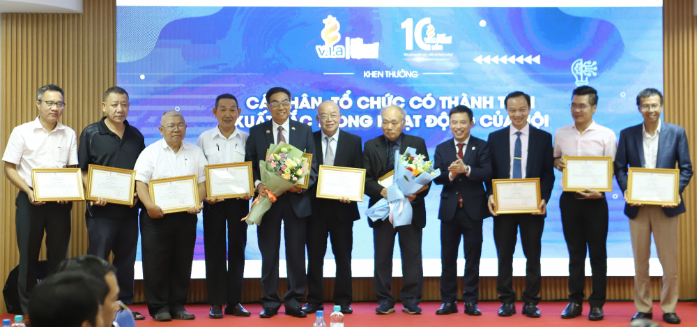 z7251390751924_d0599c6a7d351a5135cdb1d8c15a204f