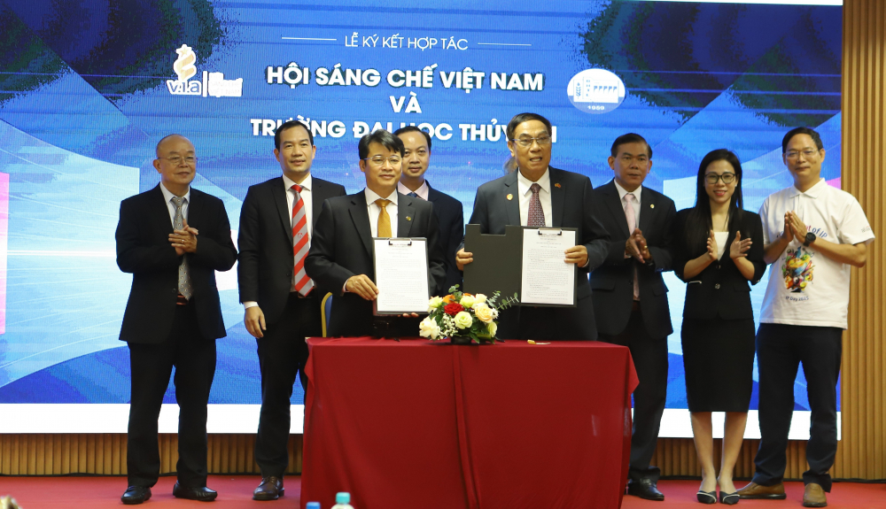 z7251390751933_0f6849be7567650b6448ae5e3455184b