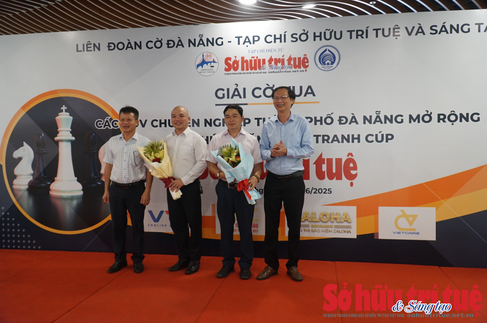 Tang Hoa cho Ban  to chuc