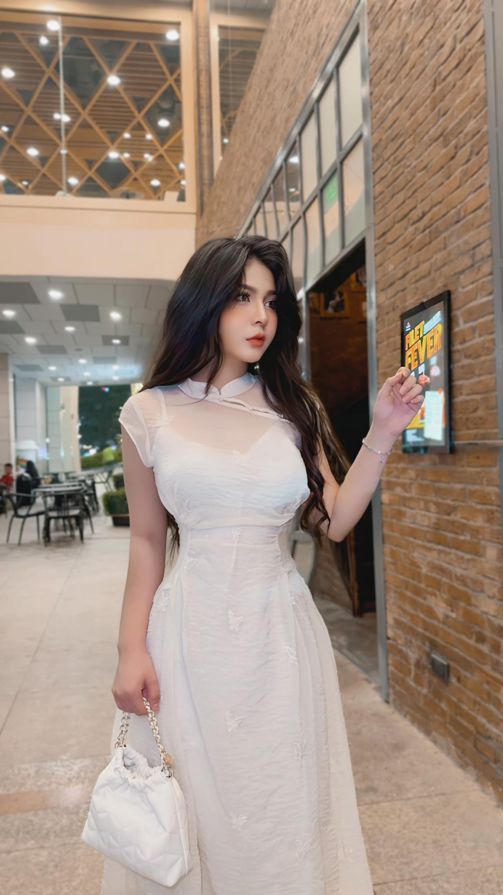 Anh 4 Nu Streamer