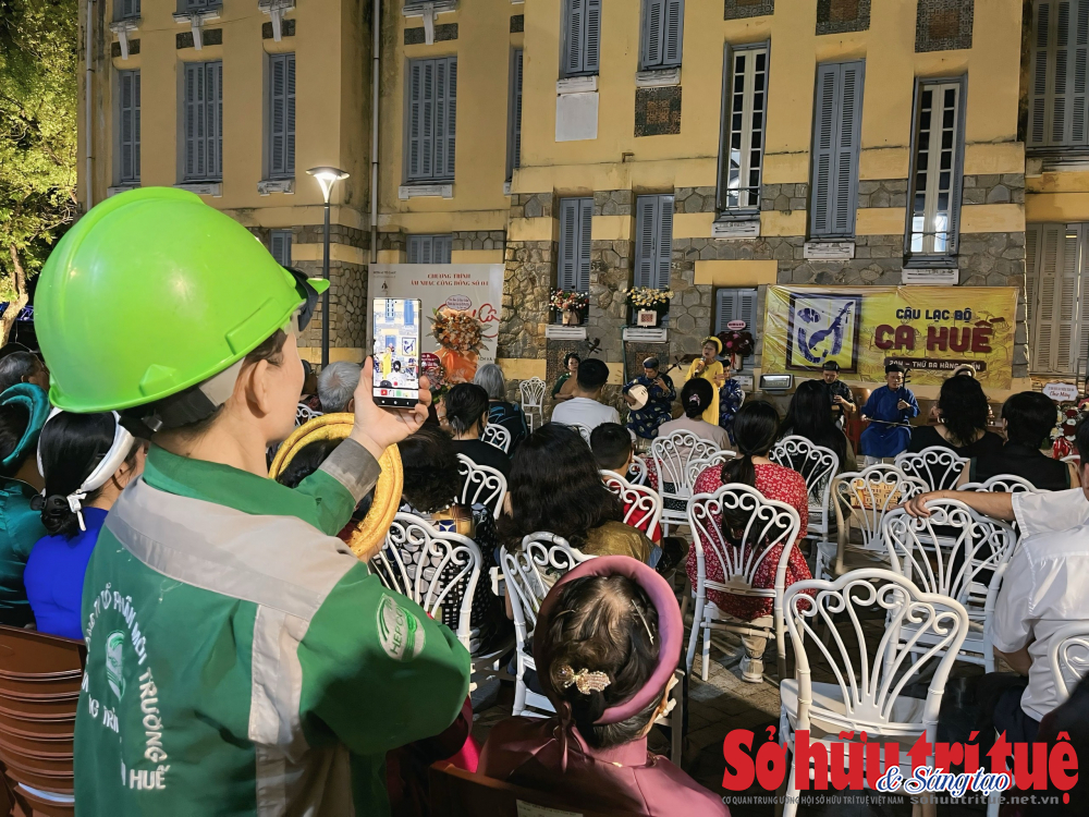 85b8018ad86650380977