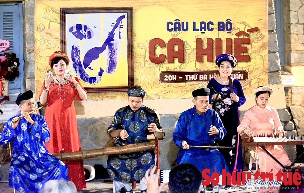 b5d90e0537e9bfb7e6f8 (1)