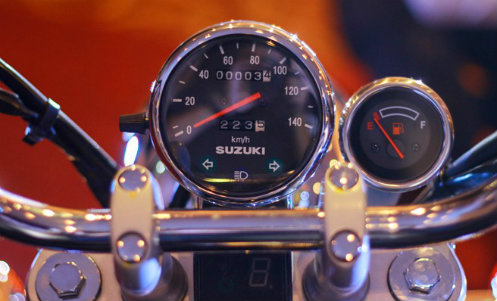 Suzuki GZ150-A f