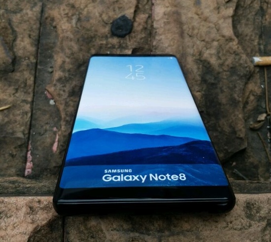 Samsung Galaxy Note 8 a