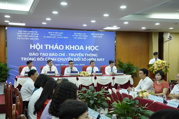 BAO CHI