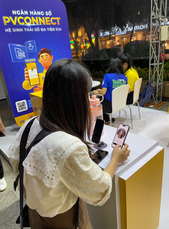PVCOMBANK2
