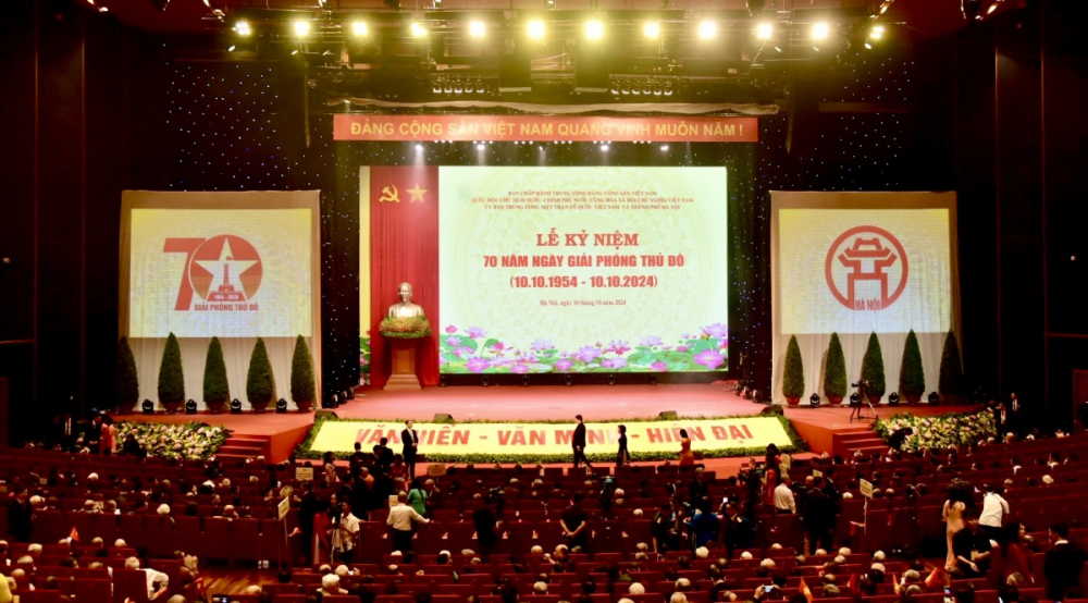giai phong thu do2