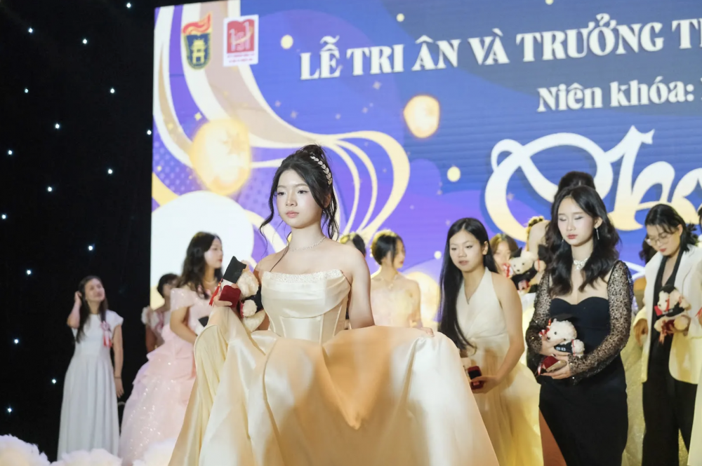 nhan van6