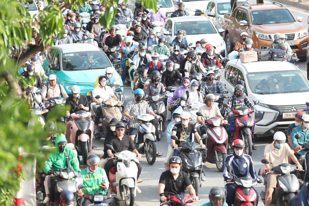 ha noi cam xe may
