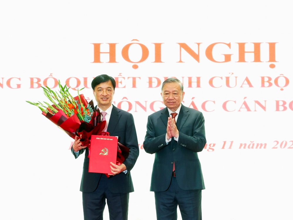 bi thu thanh uy ha noi