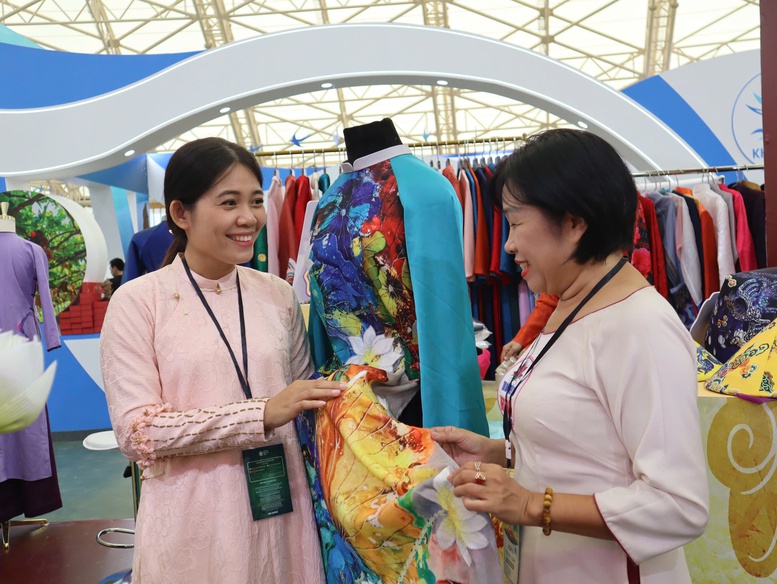 z7156605061199971cd600336bdf29e59ca01c1782d87d-1761457150941570655463