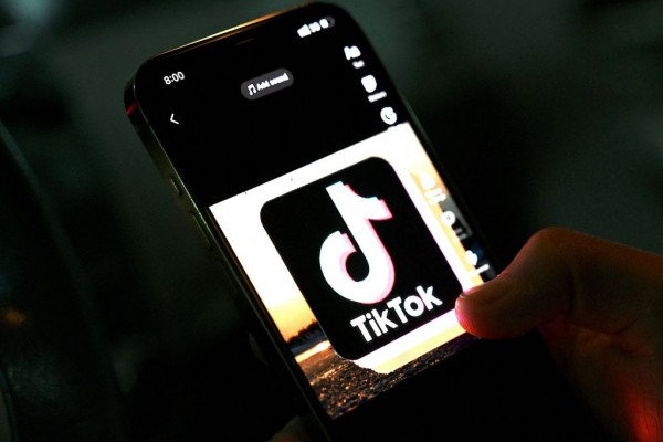 tiktok-is-sharing-ad-revenue-with-creators-but-who-are-qualified
