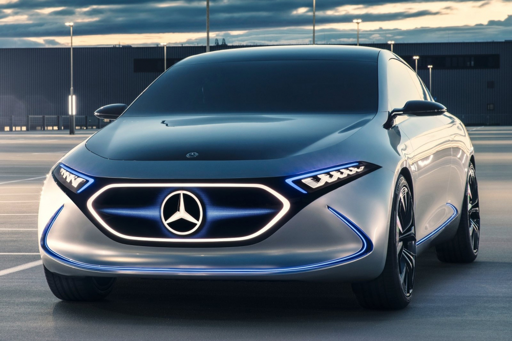Mercedes_Benz_EQA_Concept_2017_1600_01