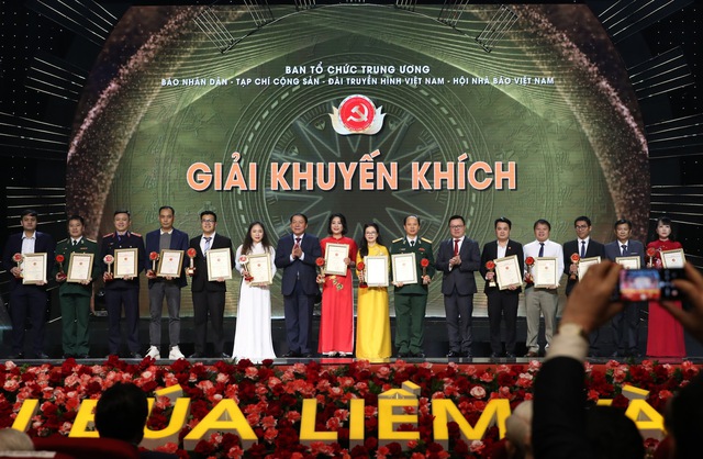 1b79ef022292a32da8a7cdb775616b6f-1706797602810310161922 (1)