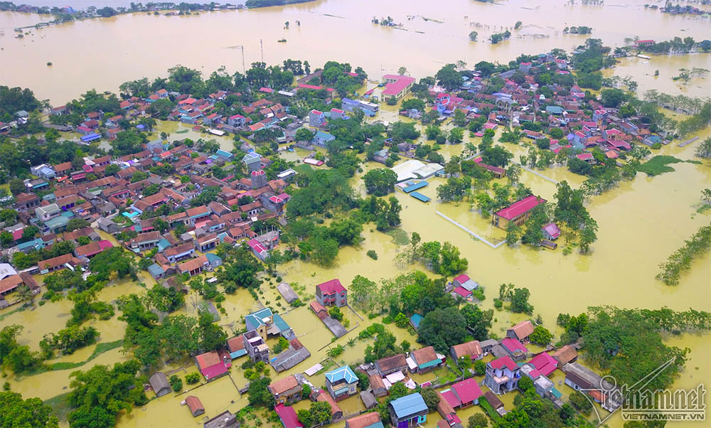 ha-noi-ngap-den-noc-nha-nghin-dan-vat-lon-trong-lu-14