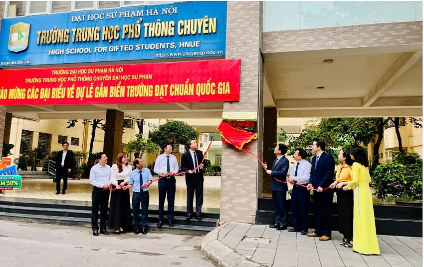 le-ga-n-bie-n-tru-o-ng-chua-n-quo-c-gia-mu-c-2-vo-i-thpt-chuye-n-su-pham20250618112548