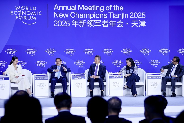 a-tien-phong-lan-thu-16-cua-dien-dan-kinh-te-the-gioi-hoi-nghi-wef-thien-tan-hu-tuong-de-xuat-5-tien-phong-co-y-nghia-chien-luoc-doi-voi-chau-a-1750987009515601640878