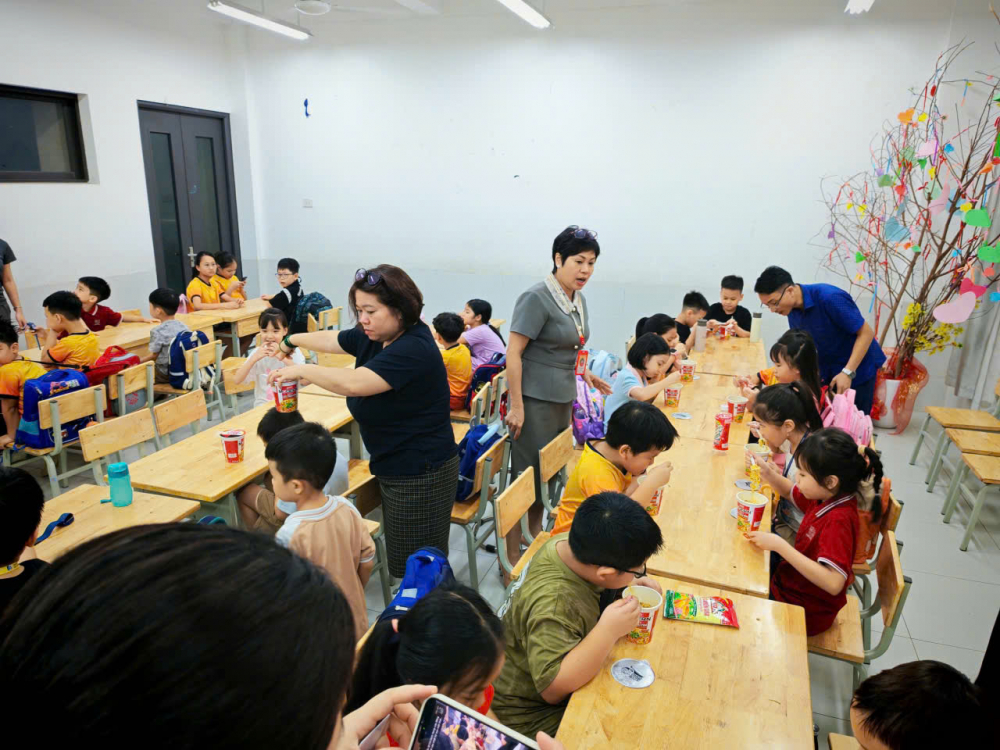 gen-h-z7067146308159_d5f2885a5eedf83569fec4c6f7b614d6