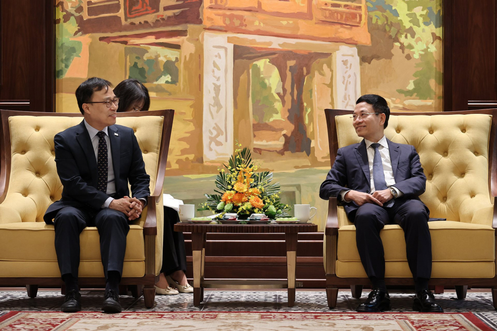 bo-truong-nguyen-manh-hung-tiep-dai-su-han-quoc-1-
