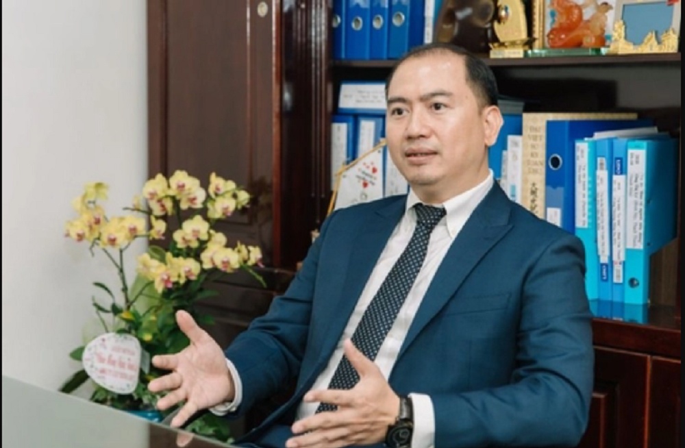 luat-su-truong-anh-tu-1-16975991151151703809521webp20241119153053
