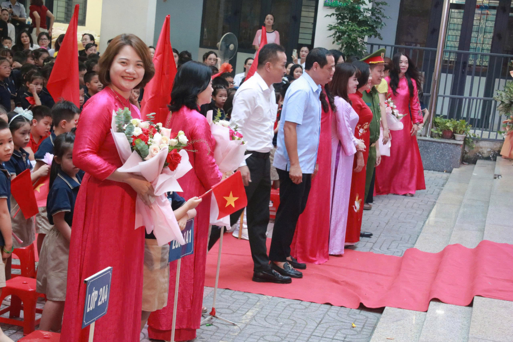 gen-h-z6978739956256_e4370bcd37331834e2566a6c37173d9e