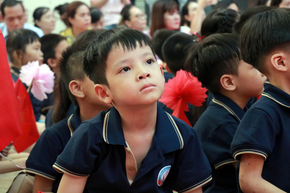 gen-h-z6978754326090_961985535b76ef90dc429507d2bc494e