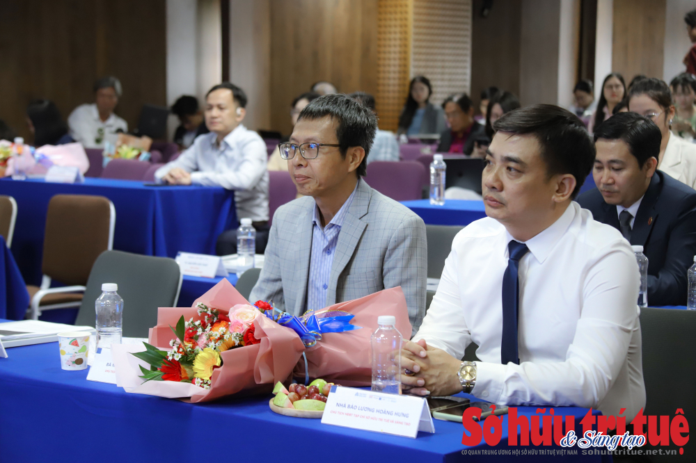 hoi thao10