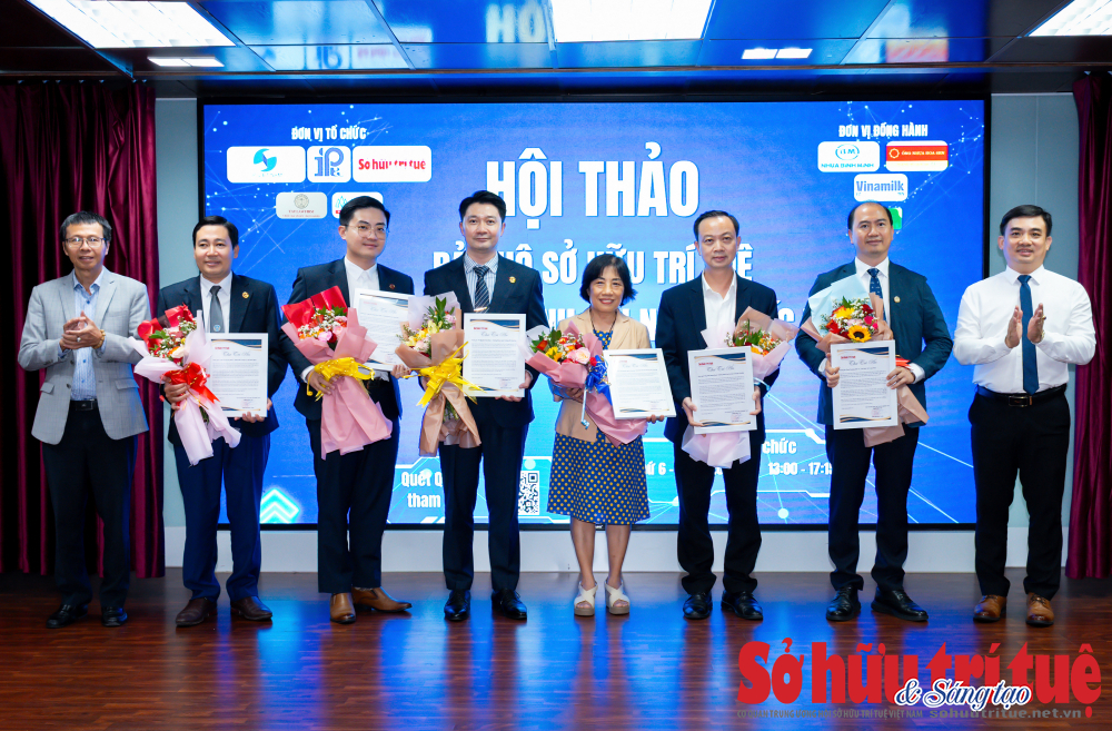hoi thao4