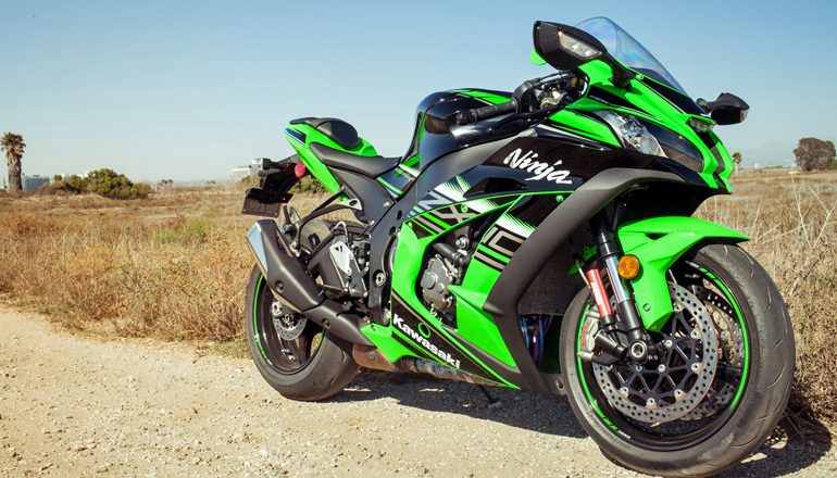 2016-ZX10R-Review-zx106-2-770x440