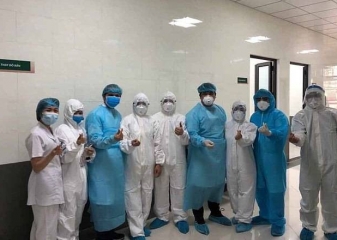 Cách ly y bác sỹ Bệnh viện Bạch Mai tại khách sạn Mường Thanh