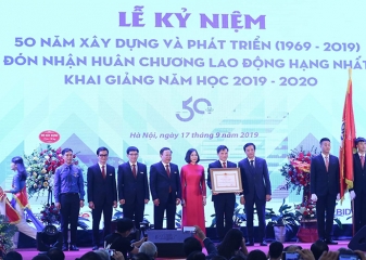 Đại học Kiến trúc Hà Nội - 50 năm xây dựng phát triển và đón nhận Huân chương Lao động hạng Nhất