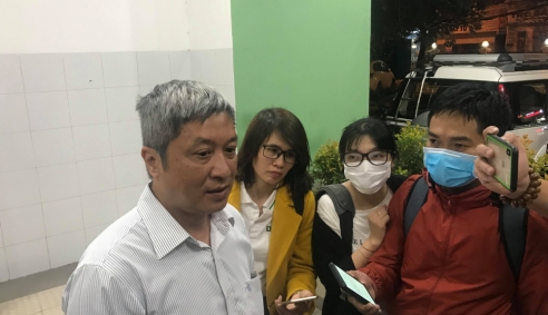 Thứ trưởng Bộ Y tế Nguyễn Trường Sơn kiểm tra công tác phòng chống dịch virus corona
