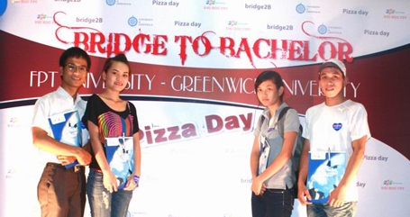 Đón chào Pizza Day 2012 dành cho tất cả sinh viên