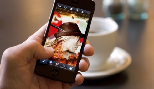 Photoshop Touch đã có trên iPhone và điện thoại Android