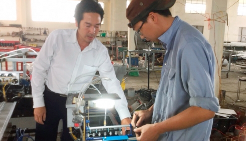 Nhà sáng chế chân đất