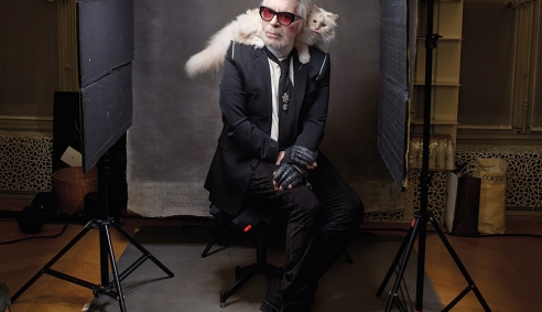 Chân dung Karl Lagerfeld - Giám đốc sáng tạo của Chanel vừa qua đời tại Paris