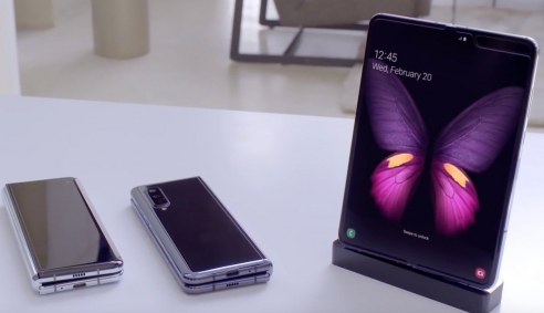 Samsung đang phát triển 2 mẫu màn hình gập mới sau Galaxy Fold