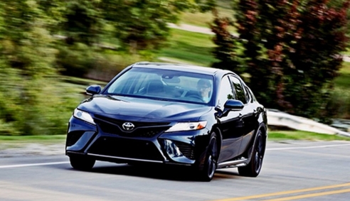 Toyota Camry 2019 'dính' lỗi túi khí nổ nhầm chỗ