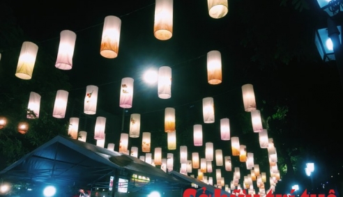 Trước thềm Trung thu, phố bích họa Phùng Hưng chưa bao giờ đẹp đến thế