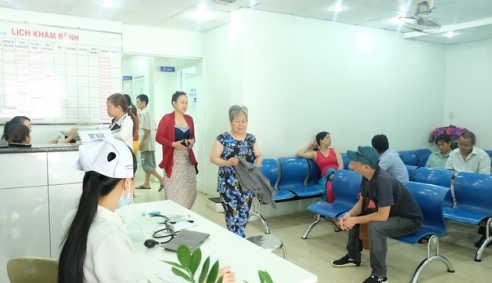 Hàng loạt cơ sở khám, chữa bệnh tại TP.HCM bị đình chỉ hoạt động