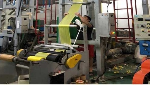 Việt Nam thành công sản xuất túi ni lông tự hủy trong 3 năm