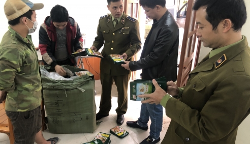 Phát hiện và bắt giữ 14.000 bao bì giả mạo nhãn hiệu Knorr